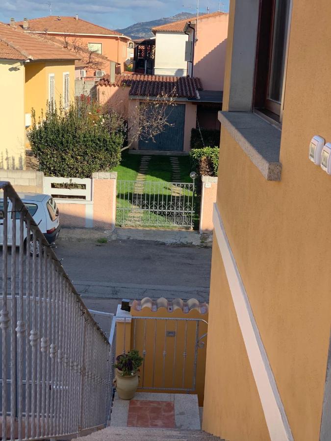 Casa Frencis Hotel Olbia Bagian luar foto