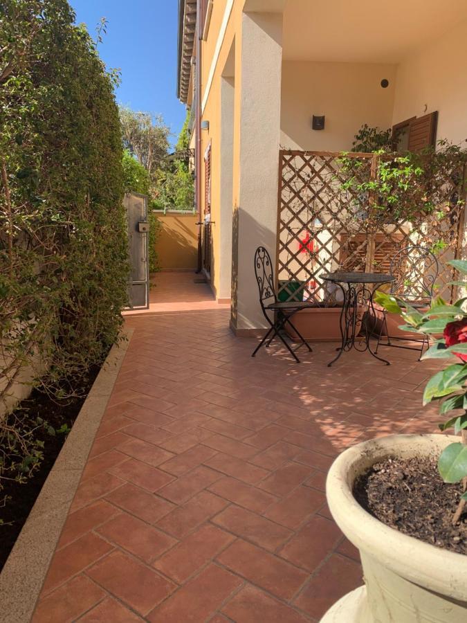 Casa Frencis Hotel Olbia Bagian luar foto