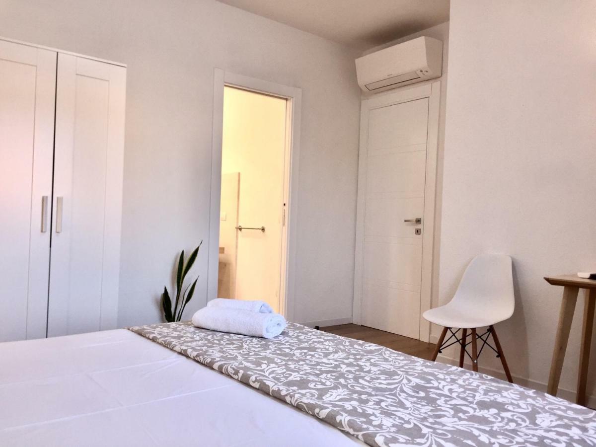 Casa Frencis Hotel Olbia Bagian luar foto